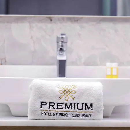 Premium Hotel, Mediterranean Food & Mezze Bar 호텔