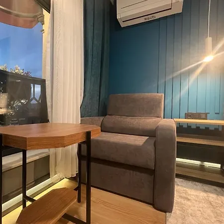 Premium Hotel, Mediterranean Food & Mezze Bar 호텔